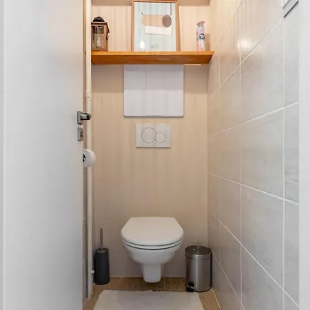 Sunny With Stunning View Apartamento *