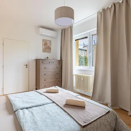 Sunny With Stunning View Apartamento Bratislava